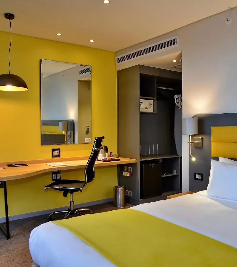 Cresta Grande Cape Town Hotel