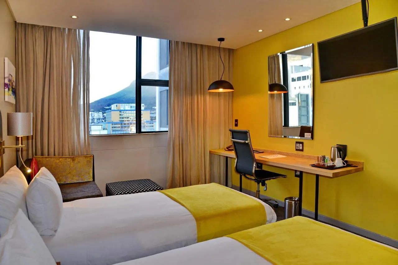 Cresta Grande Cape Town Hotel
