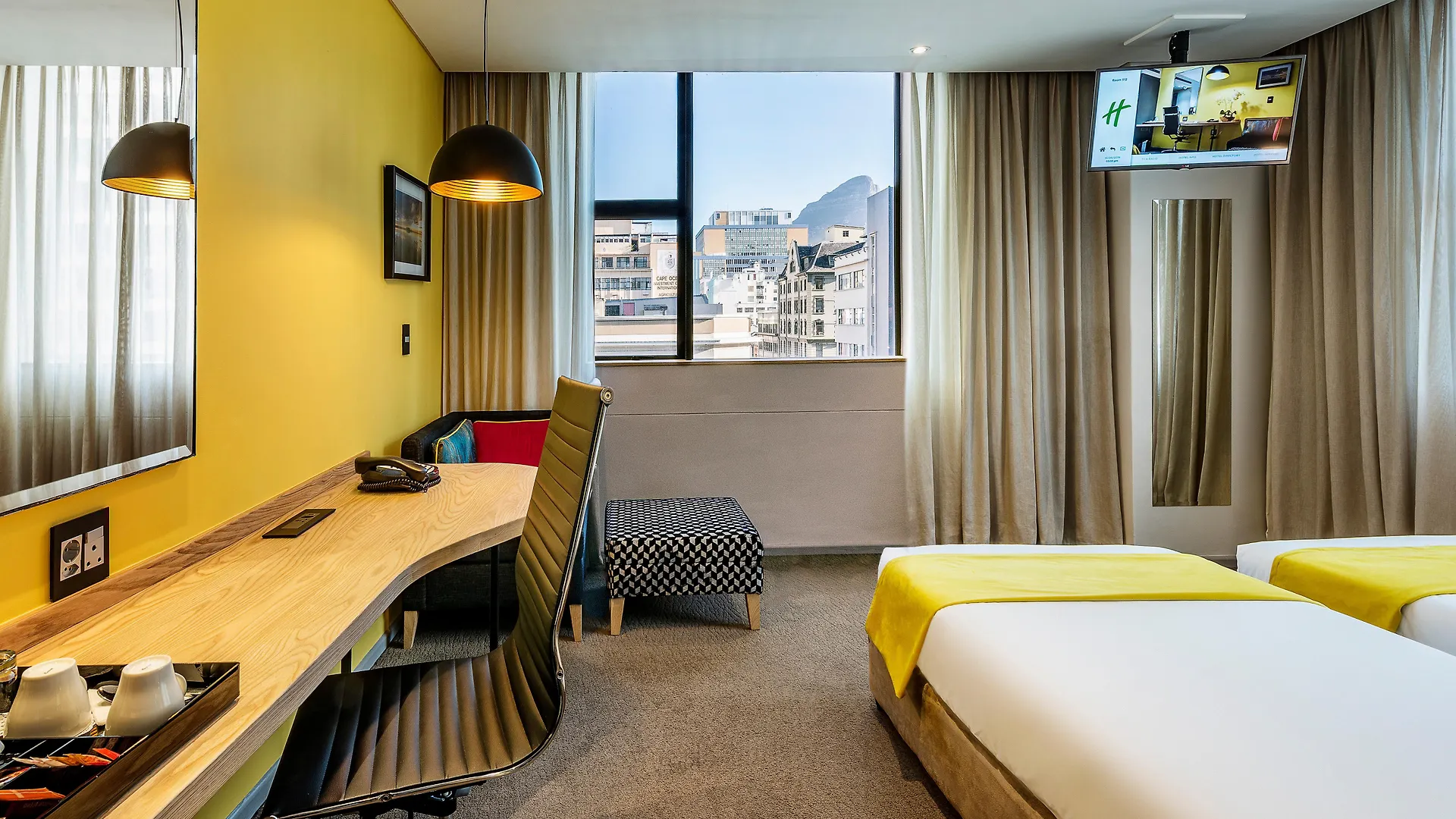 Cresta Grande Cape Town Hotel
