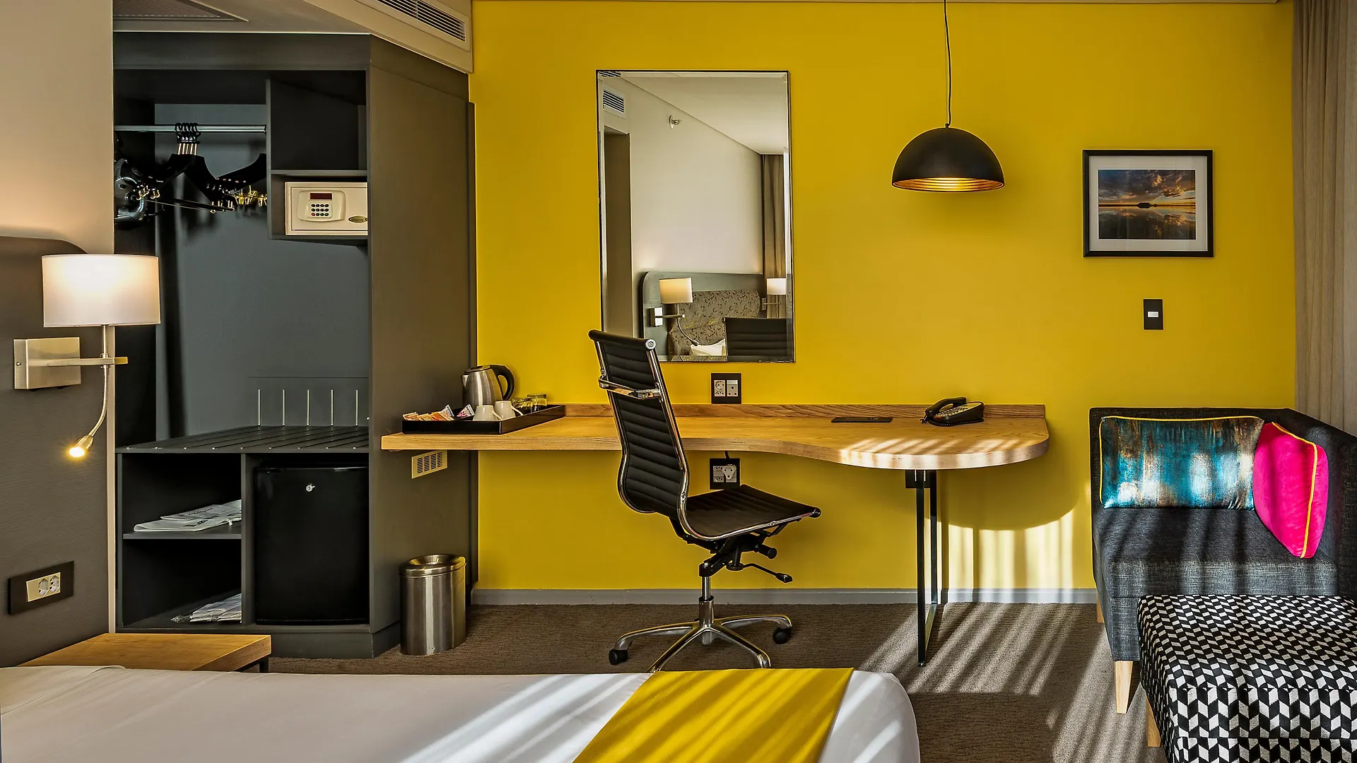 Cresta Grande Cape Town Hotel