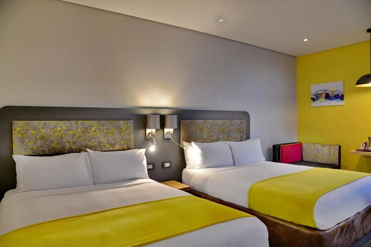 Cresta Grande Cape Town Hotel