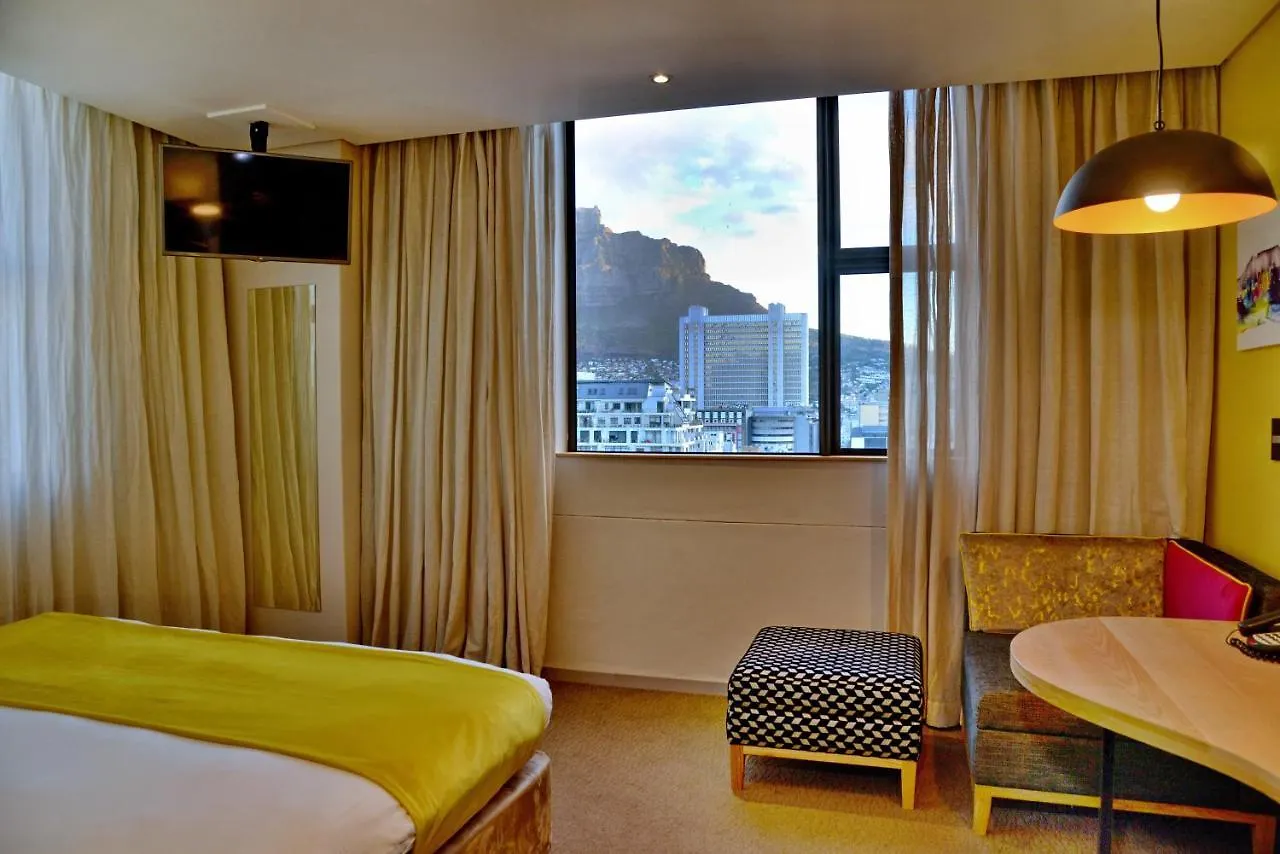 Cresta Grande Cape Town Hotel
