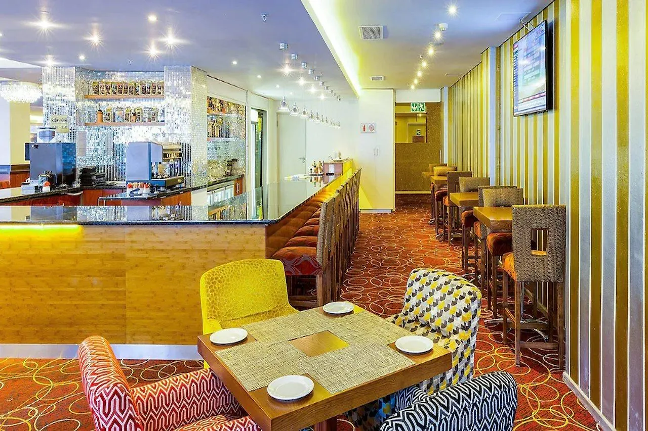 Cresta Grande Cape Town Hotel